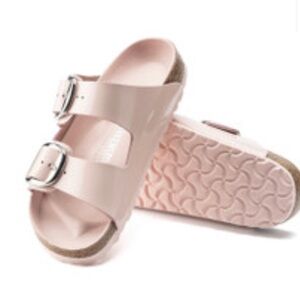 Birkenstock High Shine Arizona Sandals in Light Rose